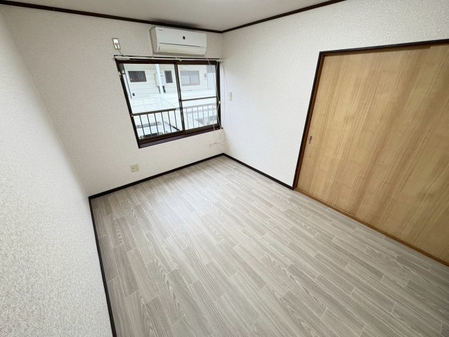 アートメゾン真舟 Ⅱ 202寝室