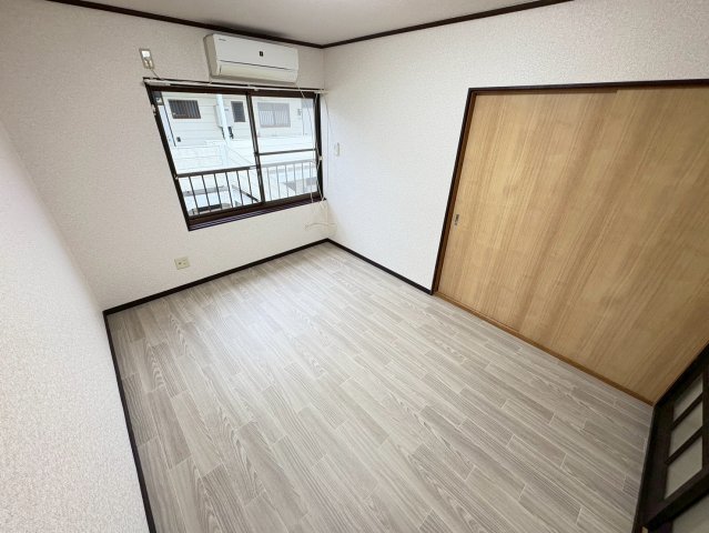 アートメゾン真舟 Ⅱ 202寝室