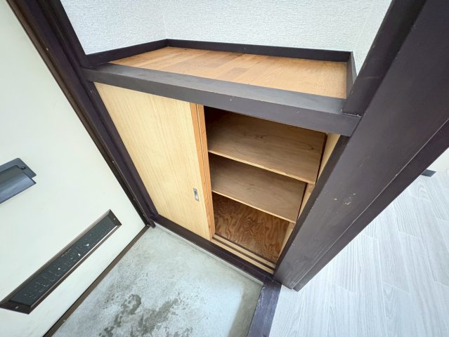 アートメゾン真舟 Ⅱ 202収納