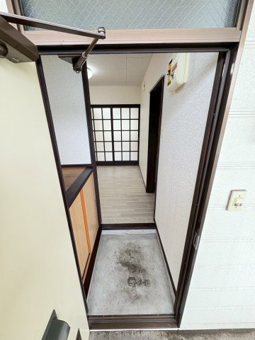 アートメゾン真舟 Ⅱ 202玄関