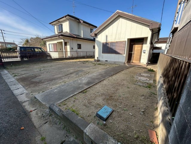 九十九里町西野貸家 1階駐車場