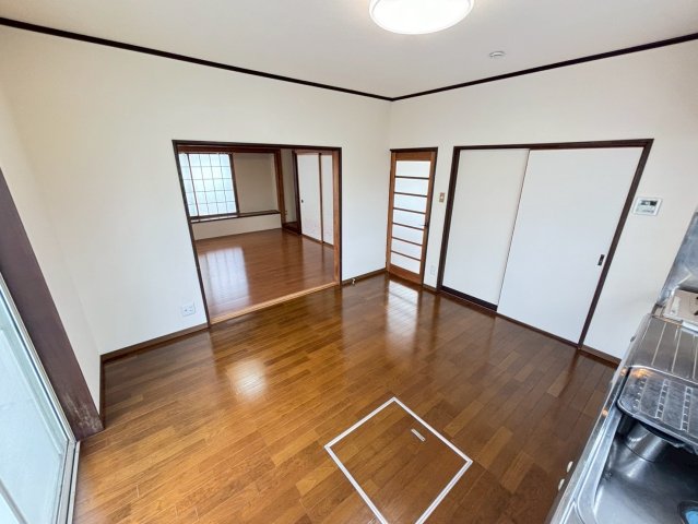 大網白里市北飯塚J邸戸建 1居間・リビング
