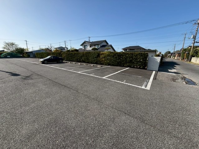 パルトネール東郷 203駐車場