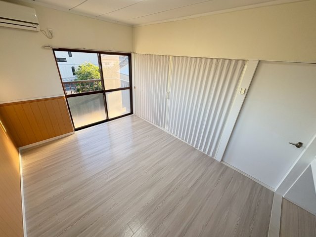 パルトネール東郷 203寝室