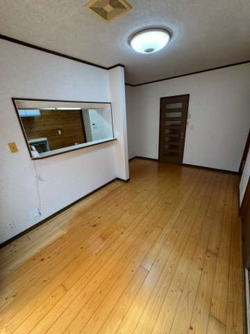 長南町岩川貸家A 1居間・リビング