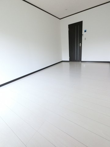 ロイヤルコート 206寝室