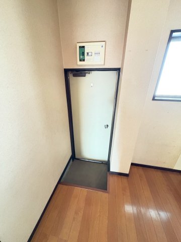 千葉県大網白里市大網 2階玄関