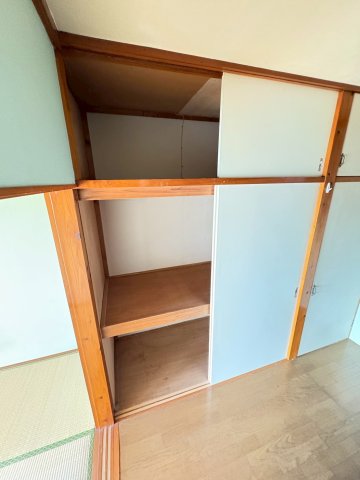 千葉県大網白里市大網 2階収納