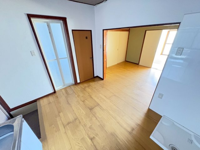 第一コーポ長門 1階内装