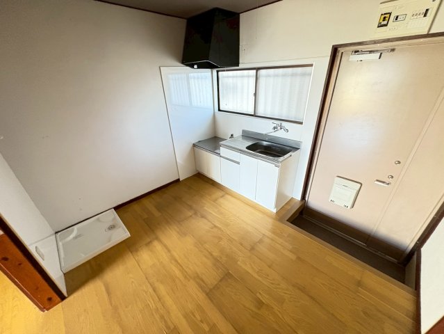 第一コーポ長門 1階居間・リビング