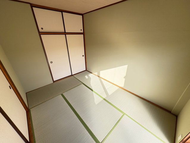 第三コーポ長門 2階和室