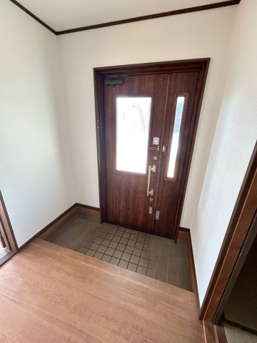 茂原市法目戸建 1玄関