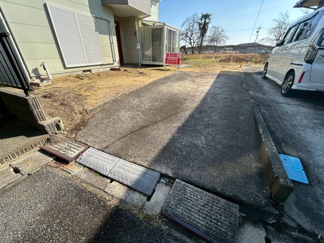 茂原市法目戸建 1駐車場