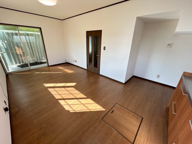 茂原市法目戸建 1居間・リビング