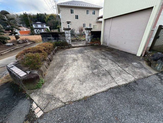 茂原市本納戸建 1駐車場