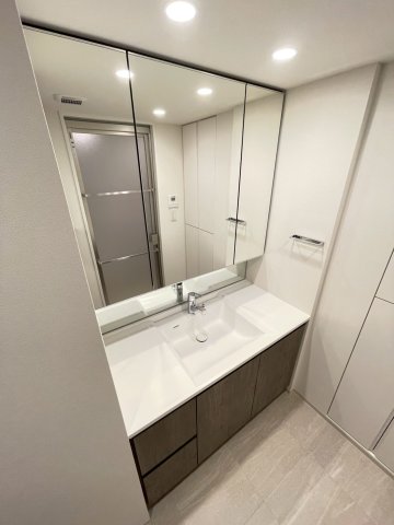 幕張ベイパークライズゲートタワー 11階駐車場