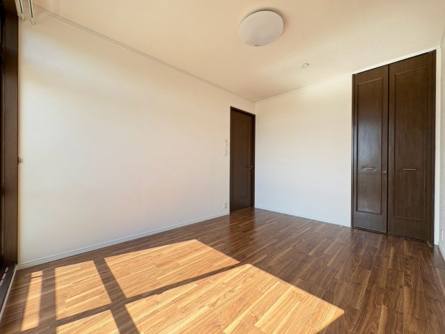 ベルハイツ 202寝室