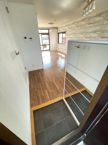 ベルハイツ 203玄関