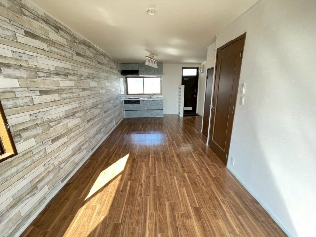 ベルハイツ 203居間・リビング