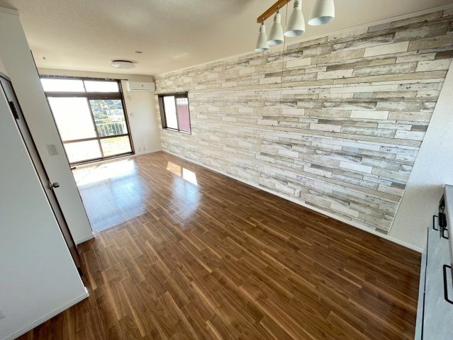 ベルハイツ 203居間・リビング