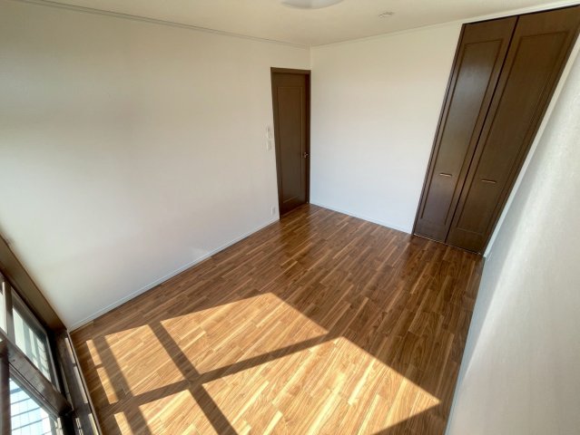 ベルハイツ 203寝室