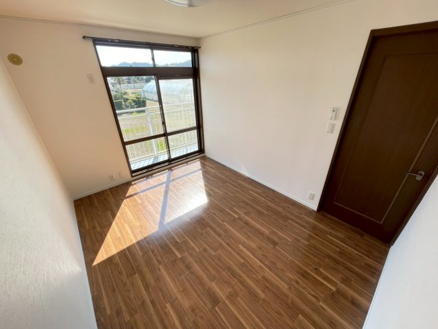 ベルハイツ 203寝室