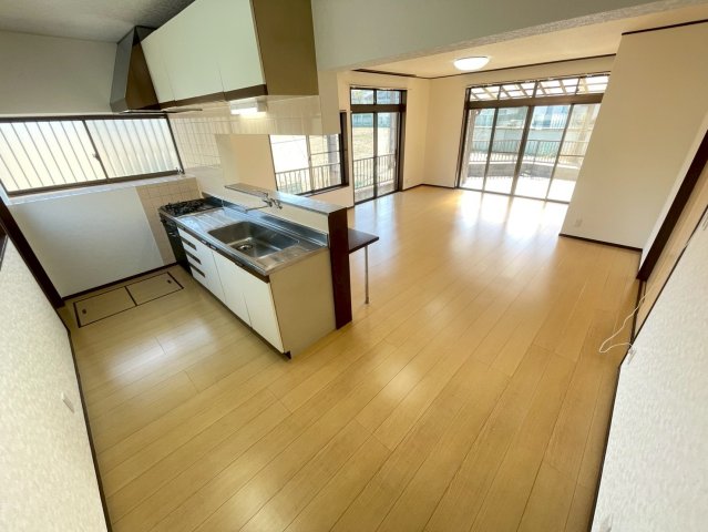 アートハウス鶴舞 1居間・リビング