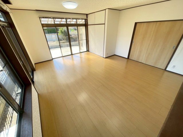 アートハウス鶴舞 1居間・リビング