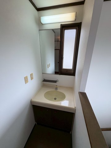 睦沢町長楽寺S邸戸建 1独立洗面台