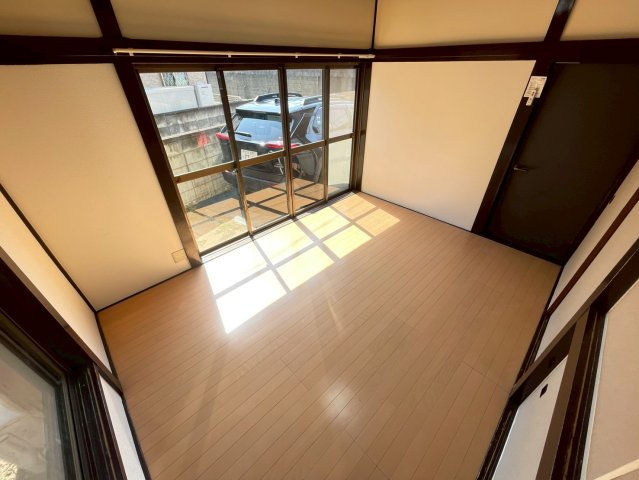 三角町Ⅰ戸建 1居間・リビング