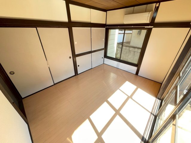 三角町Ⅰ戸建 1居間・リビング