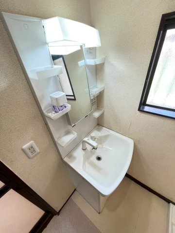 三角町Ⅰ戸建 1独立洗面台