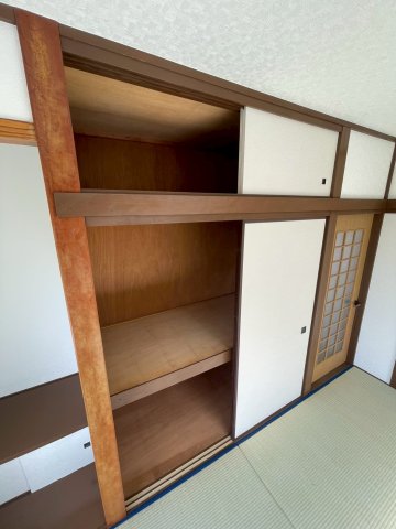 アートハウス今津朝山 1収納