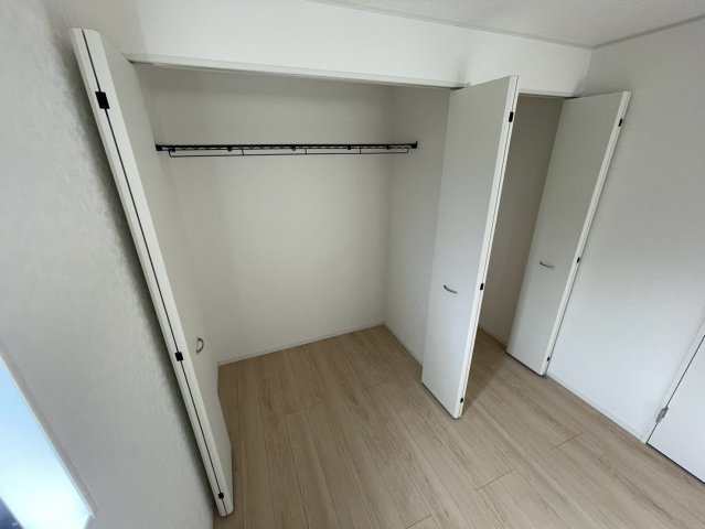 アトラス七栄 1-2階収納