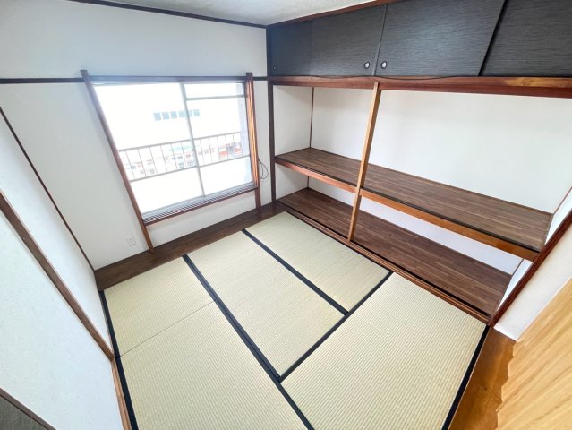 幸町東住宅　18号棟 403寝室