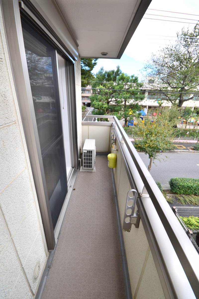 フレアコート西台 2階バルコニー