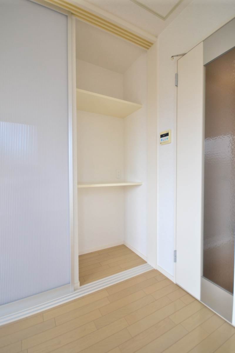 フレアコート西台 2階収納