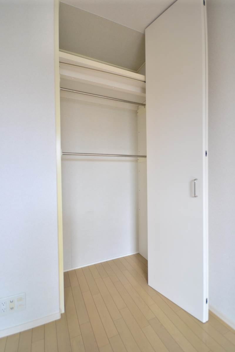 フレアコート西台 2階収納