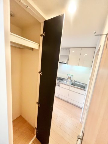 COMFORT　DURA 3階その他