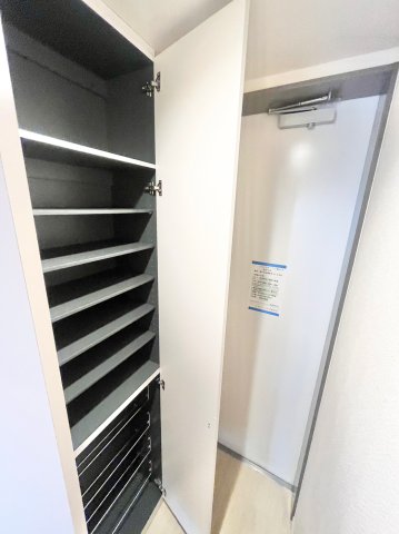 COMFORT　DURA 3階その他