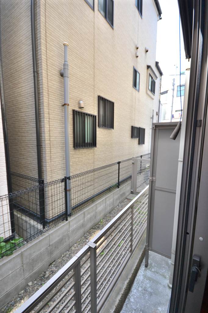 東京都板橋区蓮根1丁目 1階バルコニー