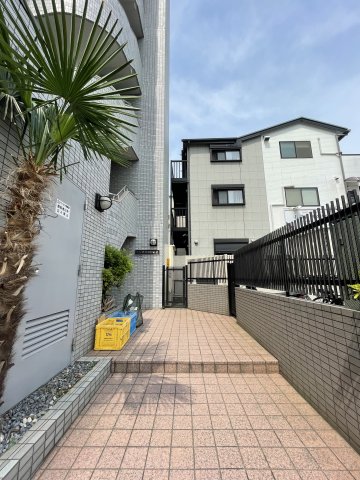 セシオン志村坂上 5階エントランス
