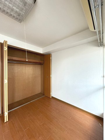 セシオン志村坂上 5階収納