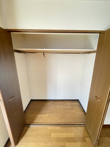 キャスナ志村 1階収納