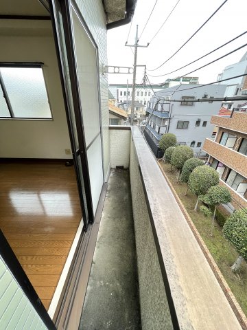 小豆沢秀和 2階バルコニー