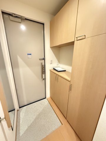レクエル小豆沢North Court 2階玄関
