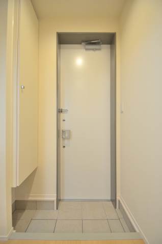 グレートヘーベル 1階玄関