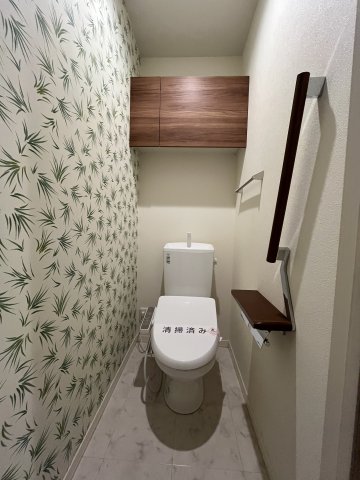 ウェストヒルズ 1階トイレ
