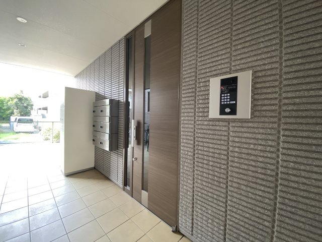 La Fuente 3階エントランス