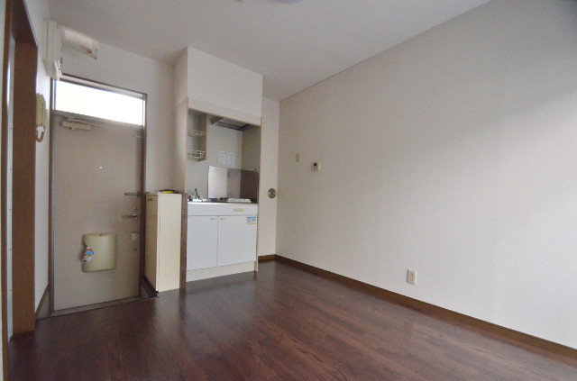 シャトル熊野町Ⅱ 1階その他